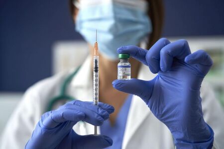 Продължава ваксинацията на открито в Плевен