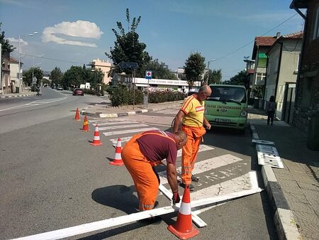 Ударни пътни ремонти в община Несебър