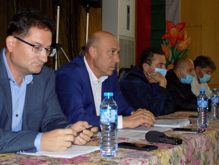 В Ахелой настояват за среща с ръководството на ВиК-Бургас