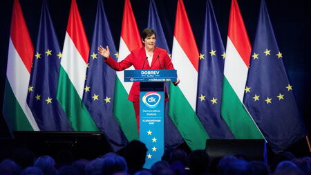 Либералите в Унгария вадят българка срещу Орбан