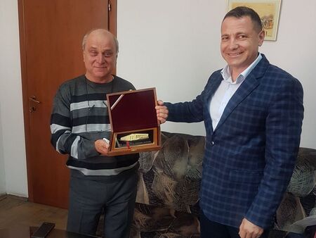 Прокурор Петър Иванов от Бургас получи награда за образцово изпълнение на служебните задължения