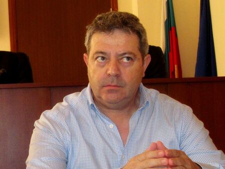 Повдигнаха обвинение на частния съдебен изпълнител Тотко Колев заради скандала с либийския танкер