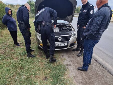 Бургаски полицаи изненадаха с този жест