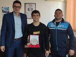 Спортното училище в Бургас награди световен шампион по борба