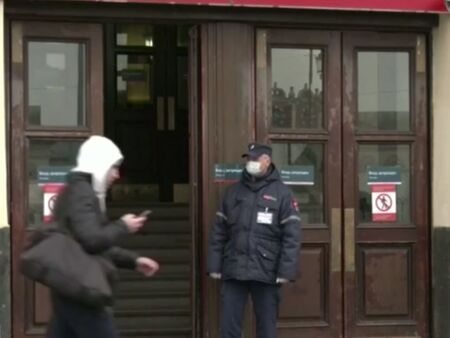 Карантина за четири месеца за неваксинираните в Москва
