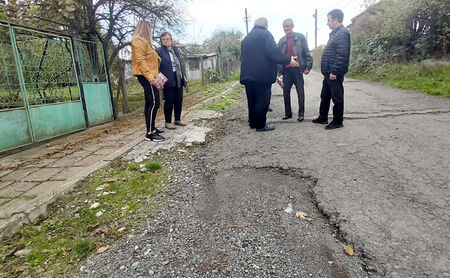 Кандидати от БСП чуха проблемите на бургаското село Извор