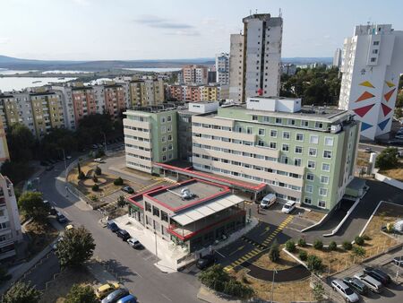 ДКЦ „Бургасмед“ с диагностични COVID-19  пакети в специализиран целодневен кабинет