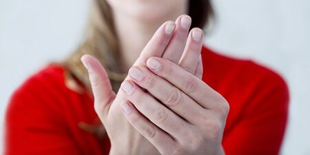 Експерт: Студените ръце са признак на сериозни заболявания
