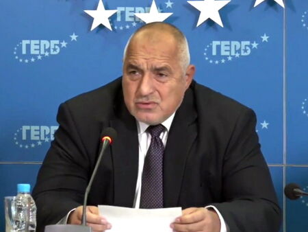 Борисов отказа дебат и обяви: Всячески опитват да спасят потъващия Радев и Кирил Петков