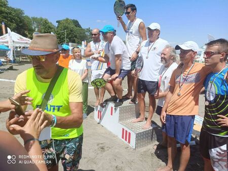 Петима бургазлии ще представят България на европейското по плажен тенис в Барселона