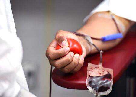 Колко време след ваксина срещу COVID-19 можем да дарим кръв