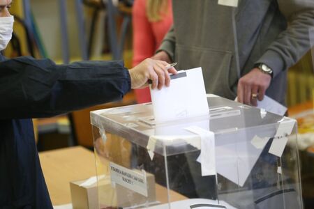 В област Сливен избирателната активност е 22%