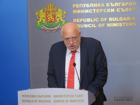 Минеков: Министри са искали да правят о. Св. Кирик световен хазартен център, не мога да кажа кои