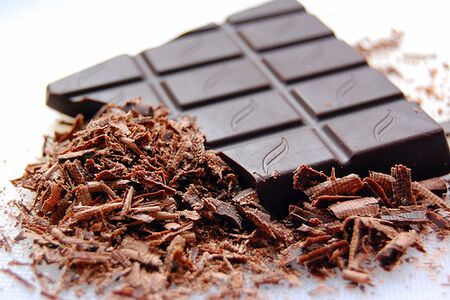 Не яжте черен шоколад на гладно