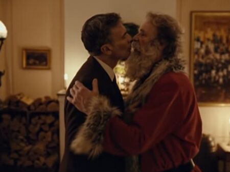 Норвежка реклама нажежи страстите, разказа за любовта между Дядо Коледа и мъж