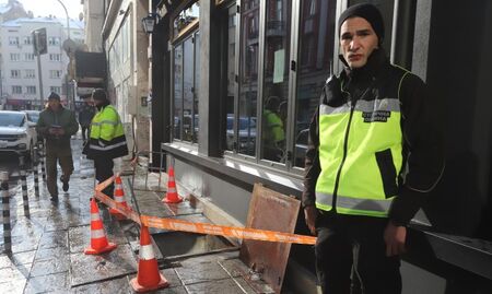 Падналата в шахта бременна и съпругът й ще си търсят правата в съда