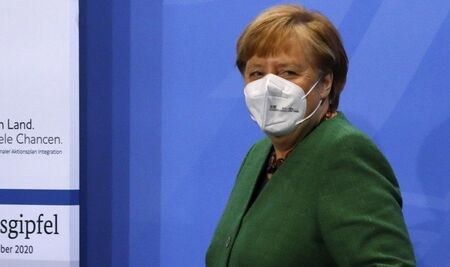 В последното си обръщение: Меркел предупреди германците да се отнасят сериозно към "коварния вирус"