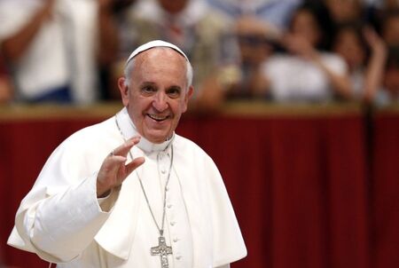 Папата ще посети остров Лесбос
