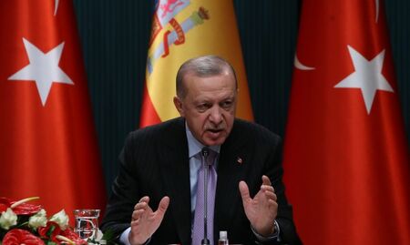 Bloomberg: Турция няма да се намеси в конфликта Русия – Украйна