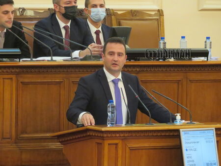 Жечо Станков: Гласувах против кабинета, защото така биха сторили и нашите избиратели