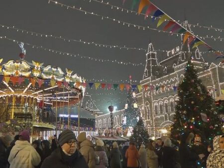 Отвориха коледните базари в Москва, достъпът е без зелен сертификат