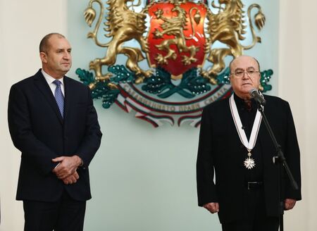 Проф.Хикмет Мехмедов е удостоен с орден "Стара планина" - първа степен