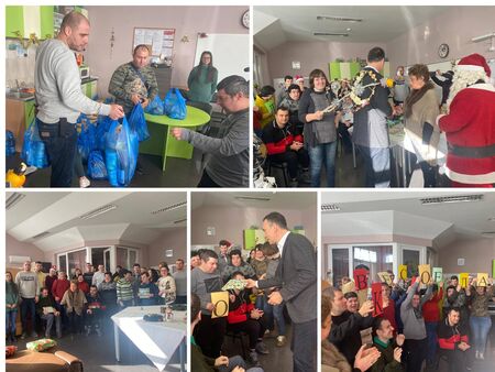 Николай и приятели, заедно с кмета на Бургас, осигуриха топла вечеря за Коледа на социални центрове