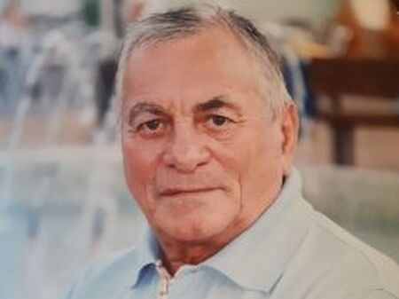 Скръбна вест! Почина доайенът на водната топка в Бургас Кольо Петров-Джонбул