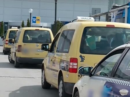 Такситата в София шоково поскъпнаха