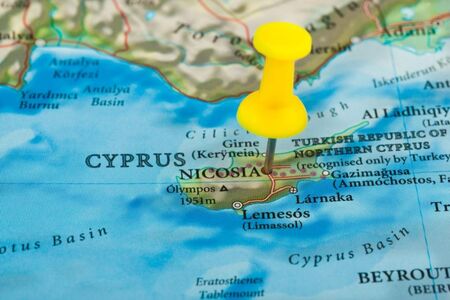 Нови изисквания за пристигащите в Кипър