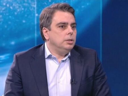 Асен Василев: Потребители на газ ще бъдат подпомогнати за месеците от декември до март заради скока на цените