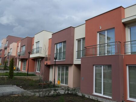 Новите общински жилища в Бургас вече са готови, настаняват с приоритет млади висшисти