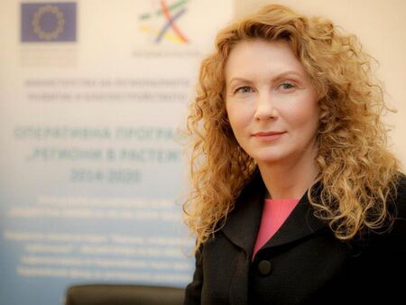 Деница Николова: Ключови проекти за Бургас се бавят заради липса на комуникация между министерства