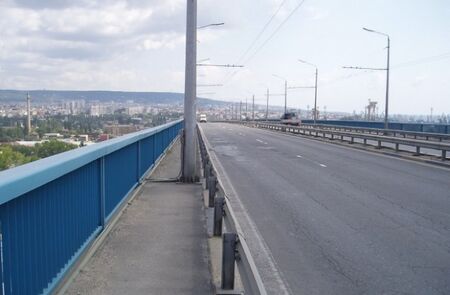 Варненци: Аспаруховият мост се руши (ВИДЕО)