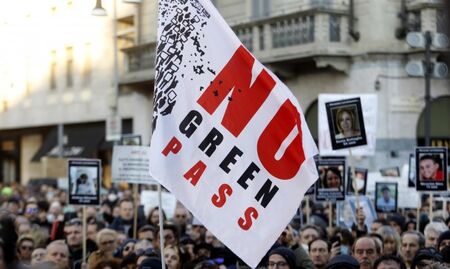 Протести срещу ковид мерките и "зеления сертификат" в Европа