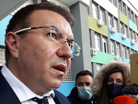 Костадин Ангелов: Болниците ще фалират заради тока, а държава спи зимен сън
