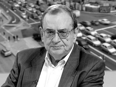 Почина журналистът Стефан Солаков