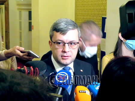 ГЕРБ очакват президентът да свали кабинета „Петков“ с „Боянски ливади“