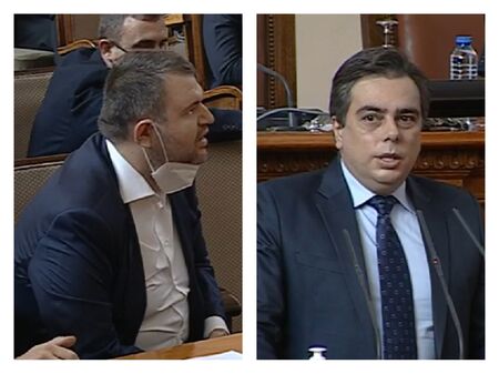 В парламента: Пеевски си свали маската и се развика на Асен Василев след обвинение в корупция