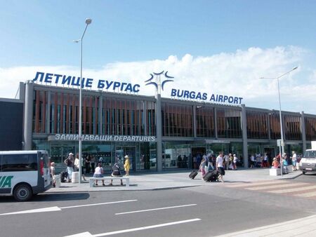 Авиацията се възстановява! 7495 пътници са преминали през Летище Бургас за януари 2022 г.