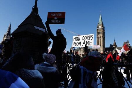 Канадският „Конвой на свободата“ блокира главен мост към САЩ