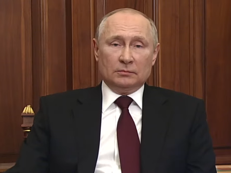 Путин към Украйна: Искате декомунизация? Готови сме да ви покажем какво значи това! (НА ЖИВО)