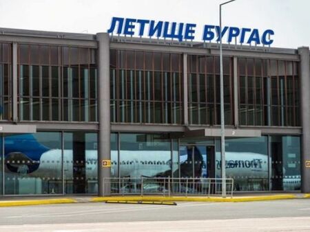 Извънредно: Русия затвори небето си за самолети от България и ни каза да забравим за туристи от Москва