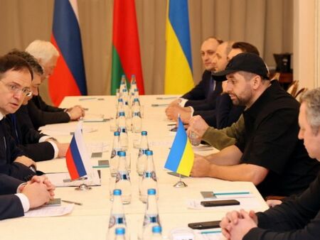 Русия и Украйна ще проведат трети кръг мирни преговори в понеделник