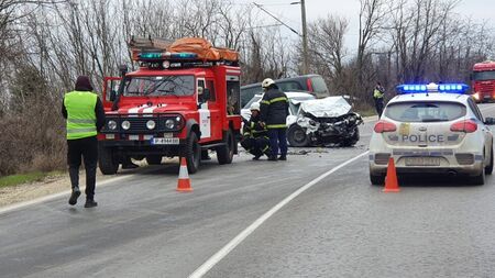 Пътник загина при зверска катастрофа на пътя Русе- Бяла