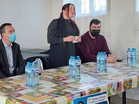 Подкрепената от ГЕРБ-СДС Людмила Любенова спечели изборите в Твърдица