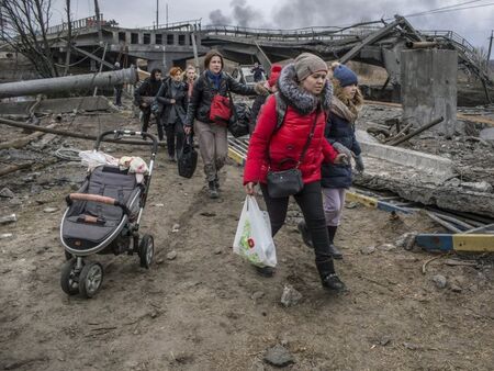 Отворят зелени коридори за евакуация от Киев, Харков, Мариупол и Суми