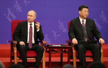 Китай може малко да спечели, но много да загуби като съюзник на Русия