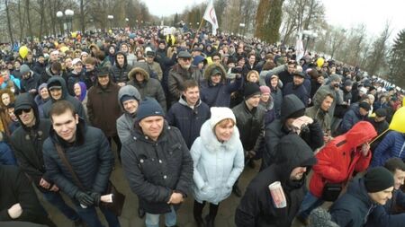 Полски кмет сложи униформа, за да помага на бежанците