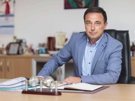 Златко Димитров напуска Общинския съвет в Несебър, остава начело на "Слънчев бряг" АД